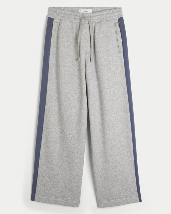 Hollister - Feel Good Ultra Baggy Sweatpants