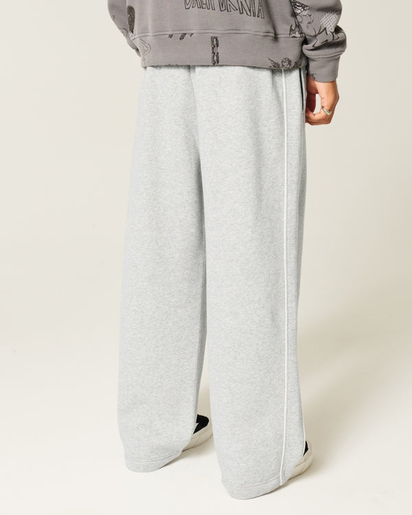 Hollister - Super Baggy Sweatpants