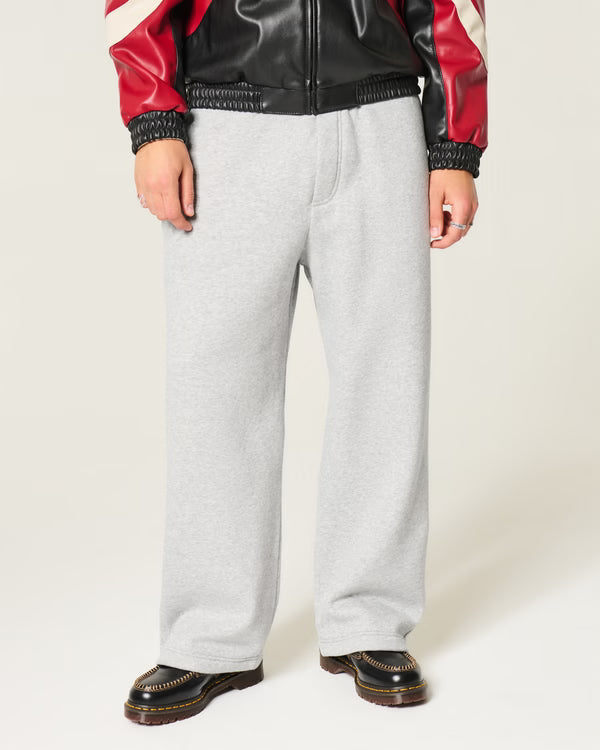 Hollister - Super Baggy Cargo Sweatpants