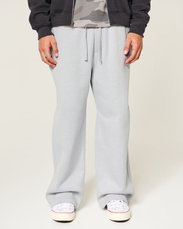 Hollister - Graphic Super Baggy Sweatpants