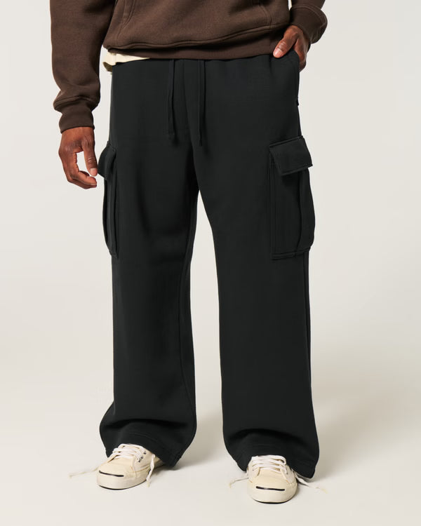 Hollister - Super Baggy Cargo Sweatpants