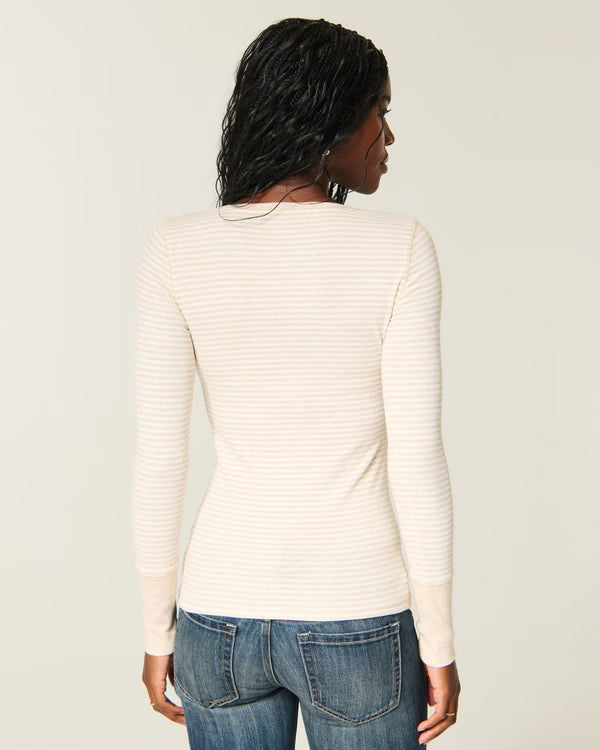 Hollister - Icon Henley