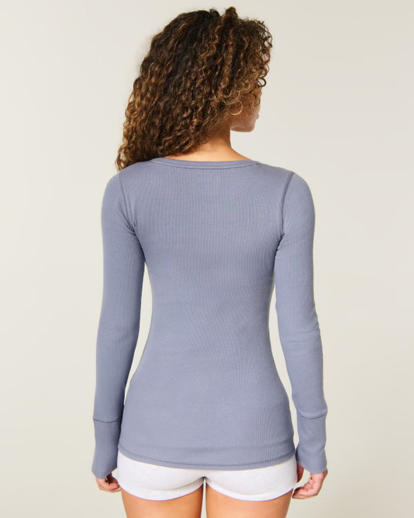 Hollister - Icon Henley