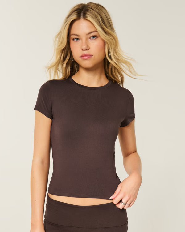 Hollister - Smooth Seamless Fabric Crew Baby Tee