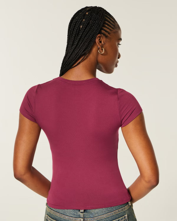 Hollister - Smooth Seamless Fabric Crew Baby Tee