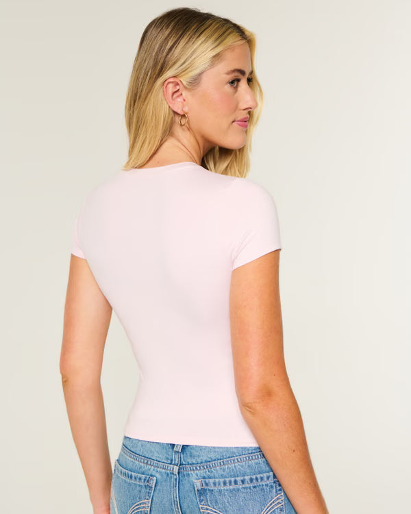 Hollister - Smooth Seamless Fabric Crew Baby Tee