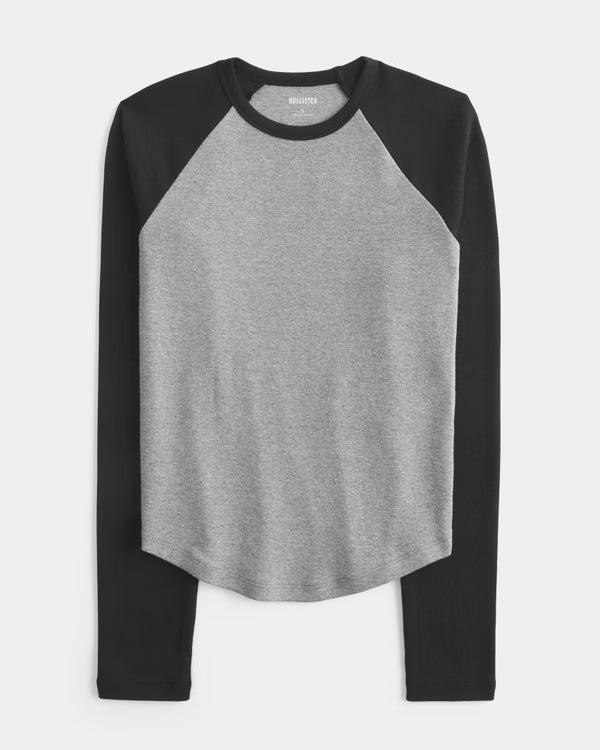 Hollister - Long-Sleeve Raglan Graphic Tee