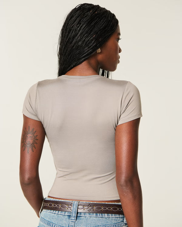 Hollister - Smooth Seamless Fabric Crew Baby Tee