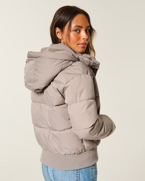 Hollister - Feel Good Puffer Jacket