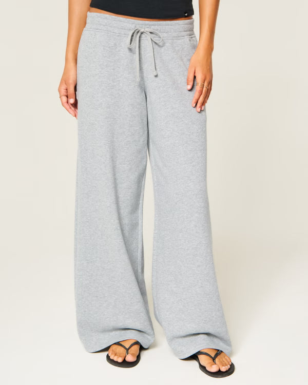 Hollister - Hollister Feel Good Low-Rise Baggy Sweatpants