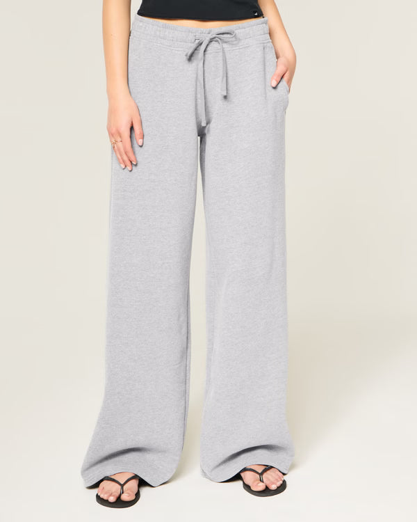 Hollister - Hollister Feel Good Low-Rise Baggy Sweatpants