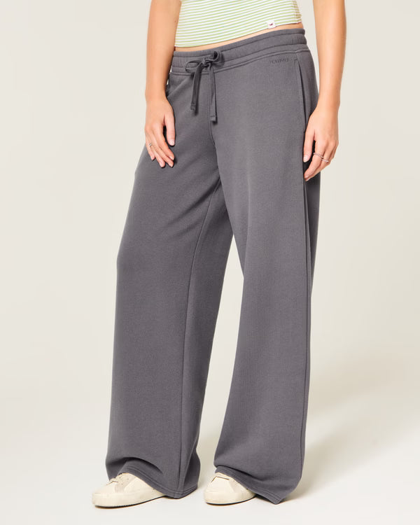 Hollister - Hollister Feel Good Low-Rise Baggy Sweatpants