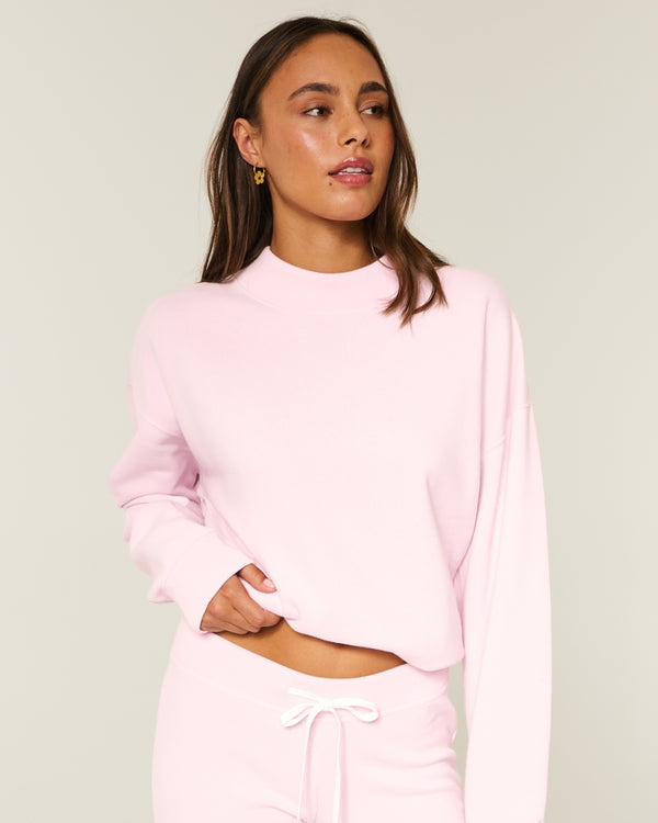 Hollister - Oversized Mock-Neck Sweatshirt