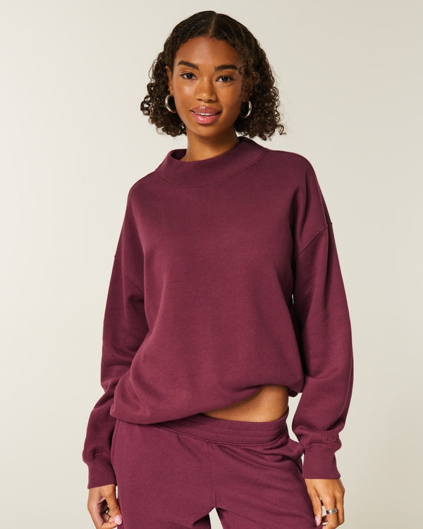 Hollister - Oversized Mock-Neck Sweatshirt