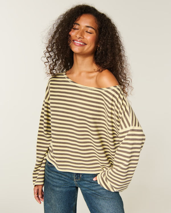 Hollister - Easy Off-the-Shoulder Leopard Print Terry Sweatshirt