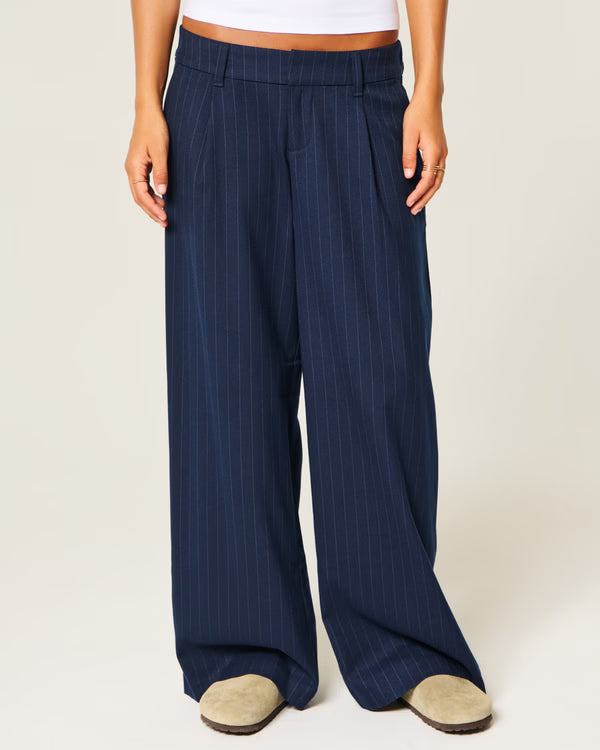 Hollister - Livvy Ultra Low-Rise Super Baggy Pants