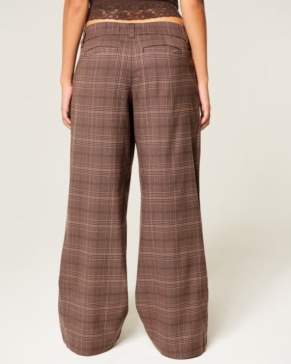 Hollister - Livvy Ultra Low-Rise Super Baggy Pants