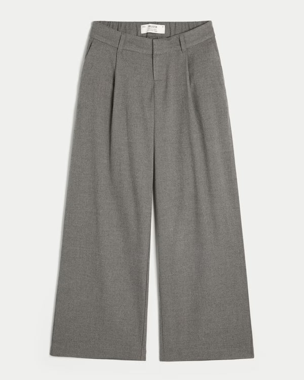 Hollister - Livvy Ultra Low-Rise Super Baggy Pants