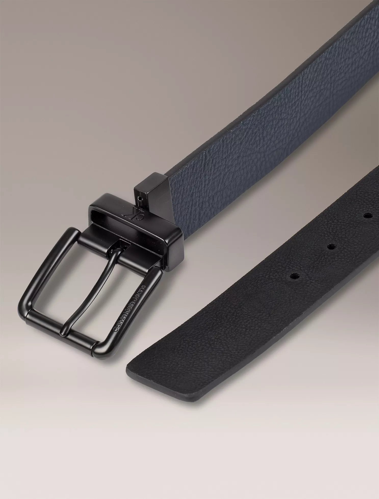Calvin Klein - Pebbled Leather Reversible Belt