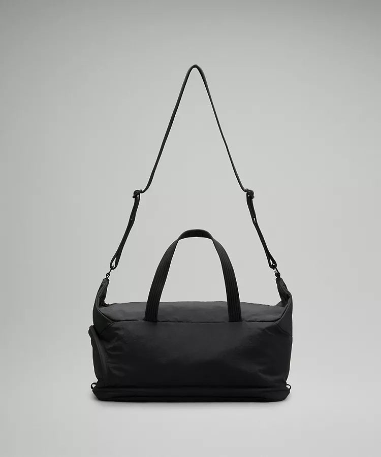 Lululemon - 3-in-1 Gym Duffle Bag 30L