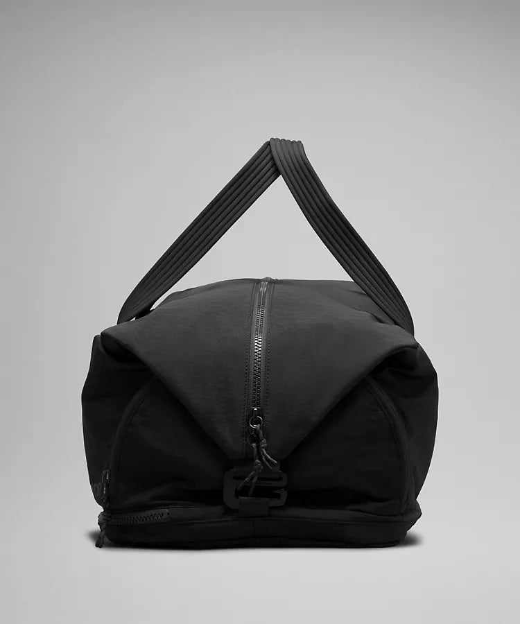 Lululemon - 3-in-1 Gym Duffle Bag 30L