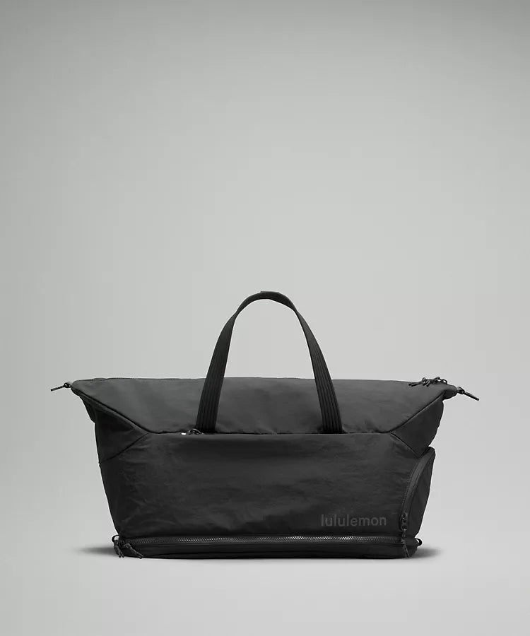 Lululemon - 3-in-1 Gym Duffle Bag 30L