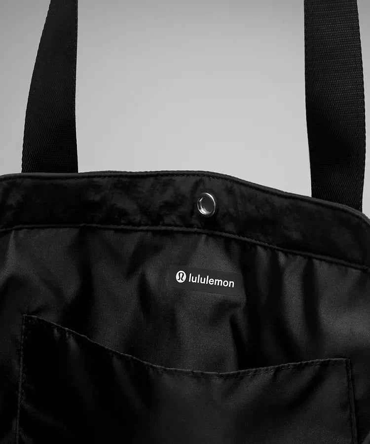 Lululemon - Daily Multi-Pocket Tote Bag 20L
