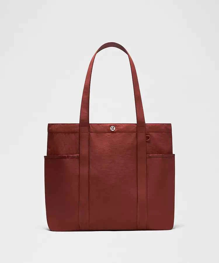 Lululemon - Daily Multi-Pocket Tote Bag 20L
