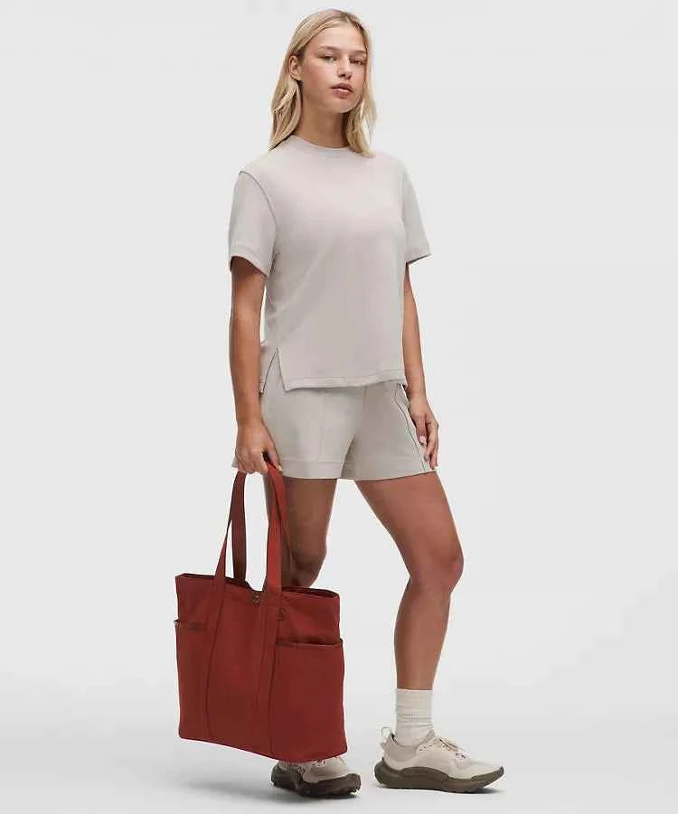 Lululemon - Daily Multi-Pocket Tote Bag 20L