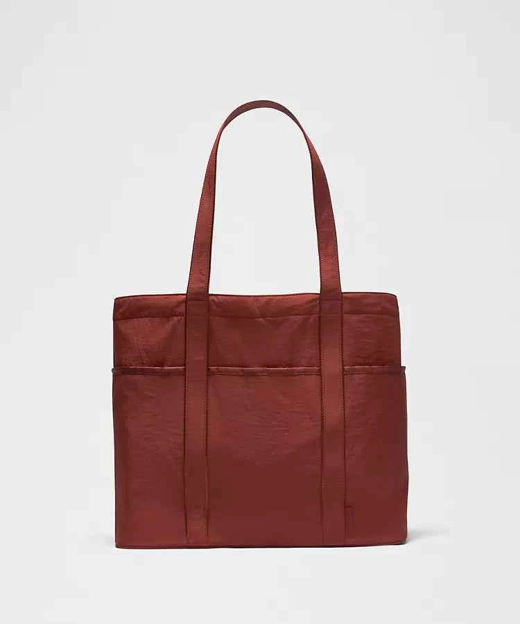 Lululemon - Daily Multi-Pocket Tote Bag 20L