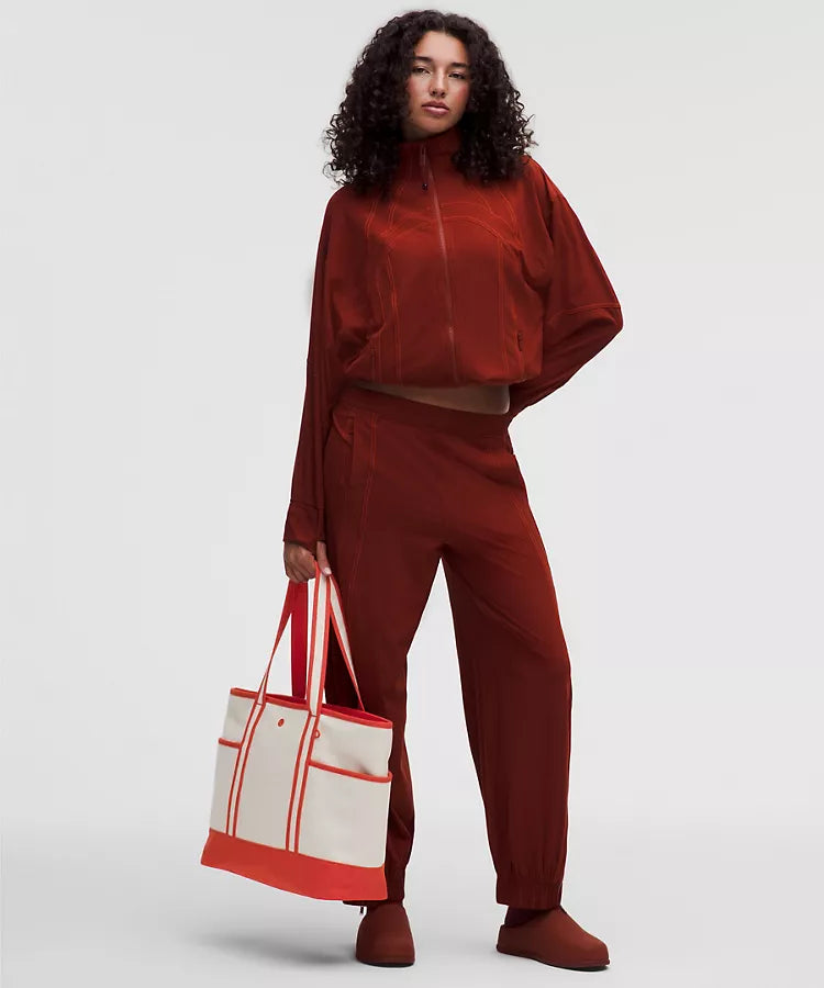 Lululemon - Daily Multi-Pocket Zip-Top Tote Bag 18L