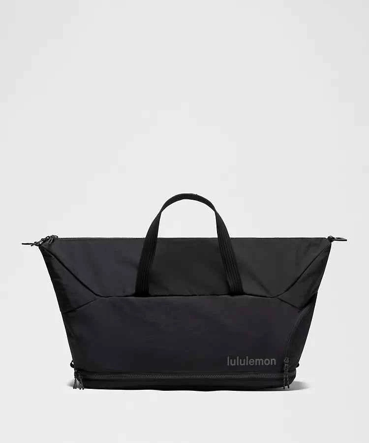 Lululemon - 3-in-1 Gym Duffle Bag 30L
