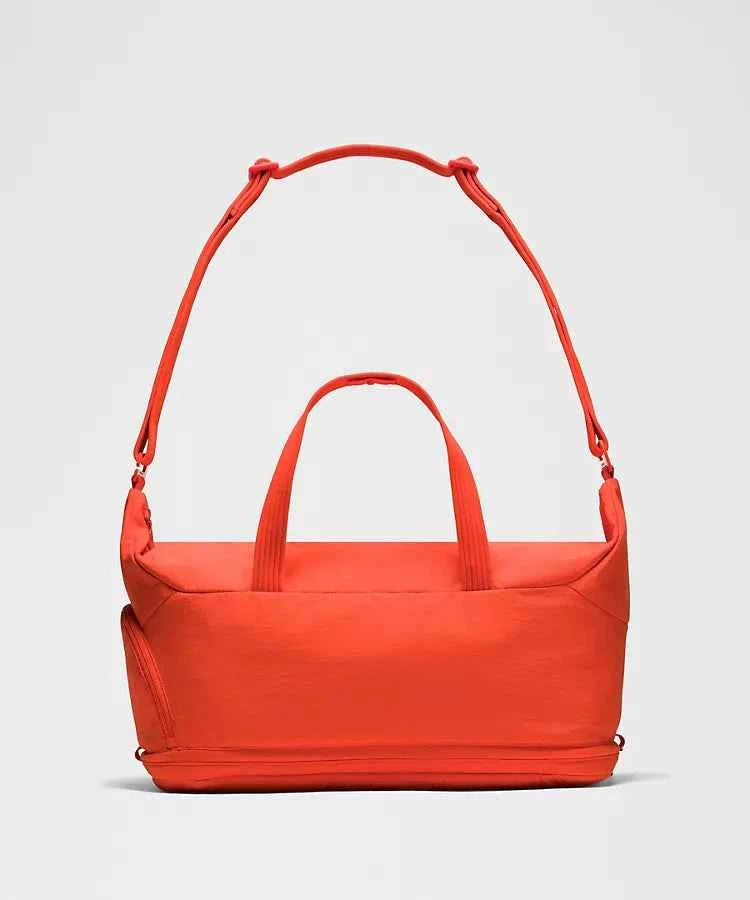 Lululemon - 3-in-1 Gym Duffle Bag 30L