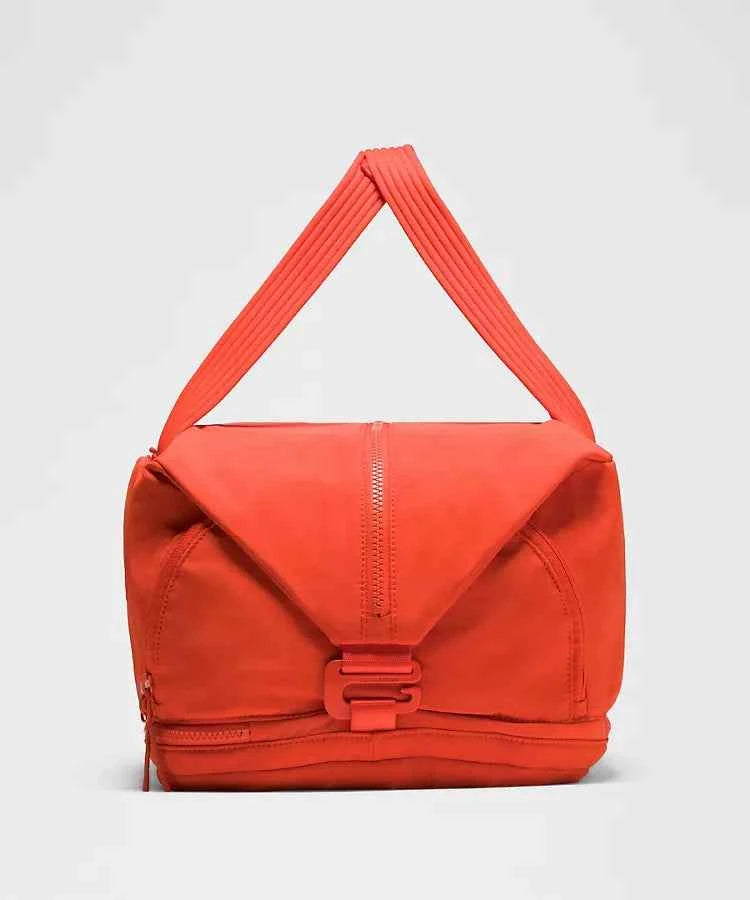 Lululemon - 3-in-1 Gym Duffle Bag 30L