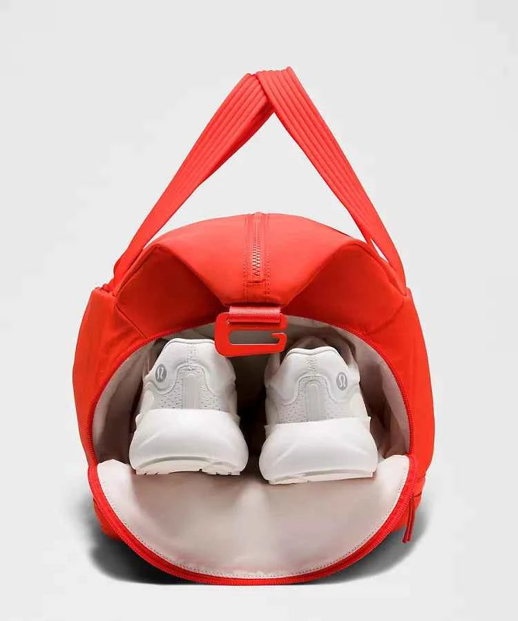 Lululemon - 3-in-1 Gym Duffle Bag 30L