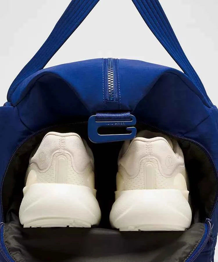 Lululemon - 3-in-1 Gym Duffle Bag 30L