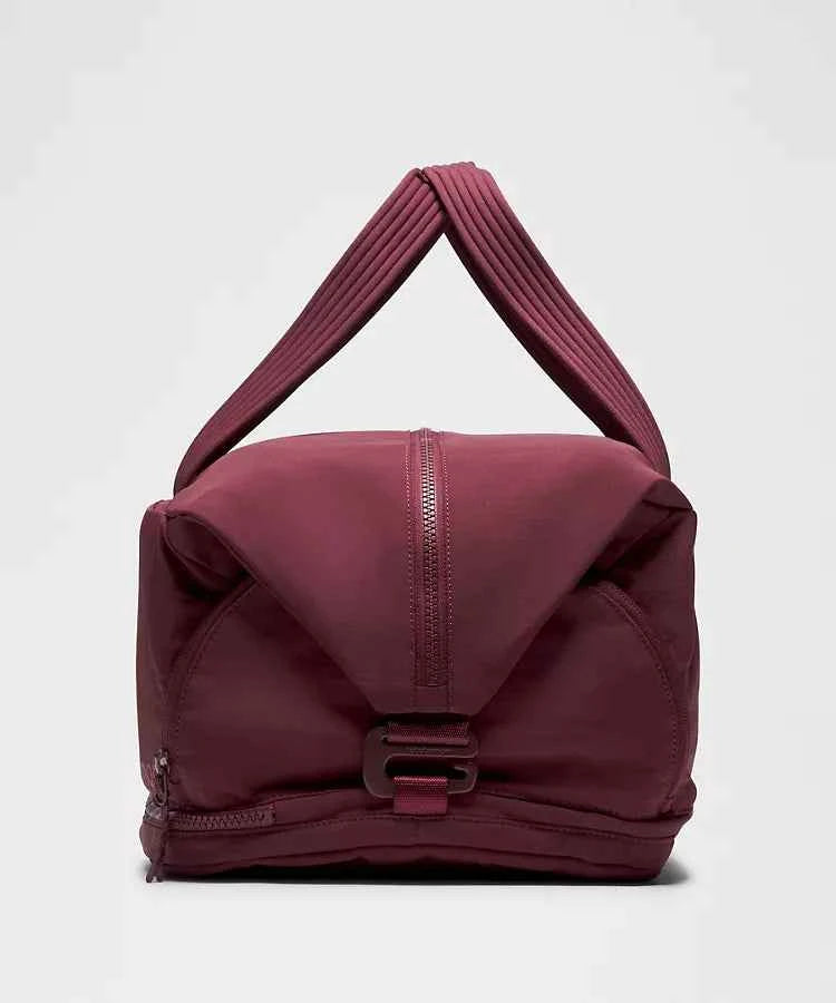 Lululemon - 3-in-1 Gym Duffle Bag 30L