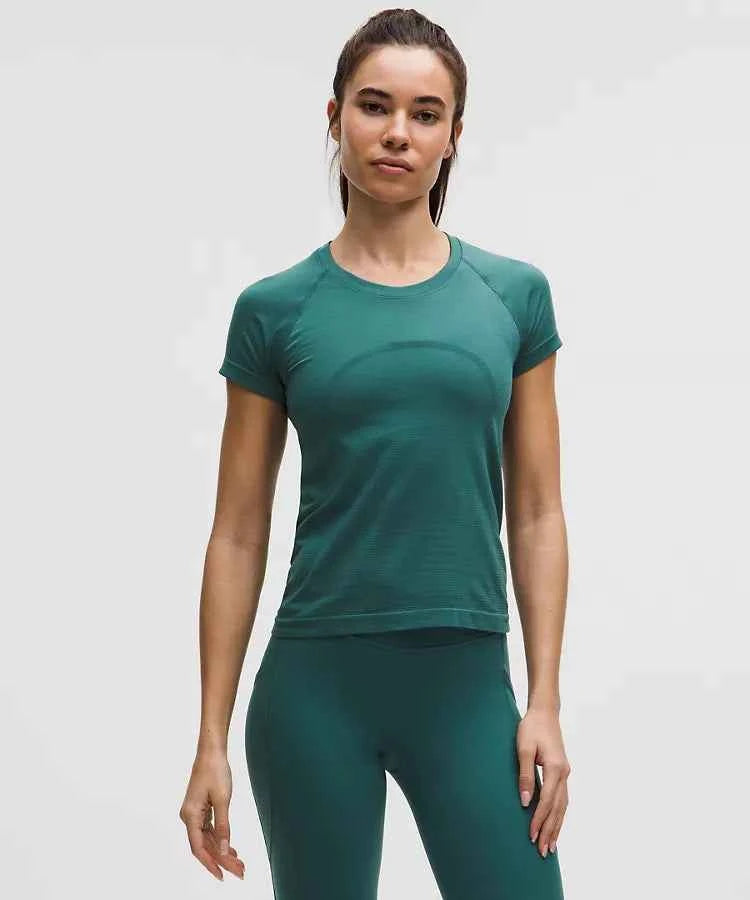 Lululemon - Swiftly Tech Short-Sleeve Shirt 2.0 Waist Length