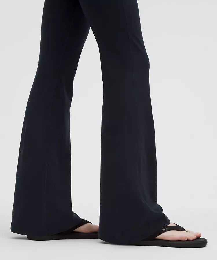 Lululemon - Groove Nulu High-Rise Flared Pant Short
