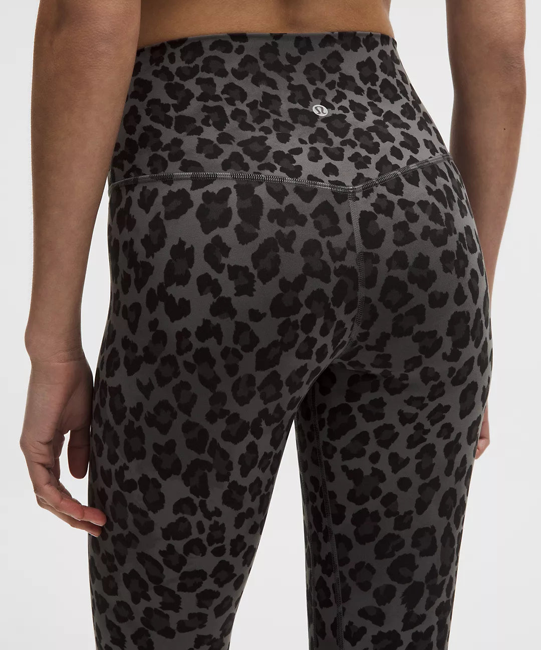 Lululemon - Align High Rise Crop 17,23