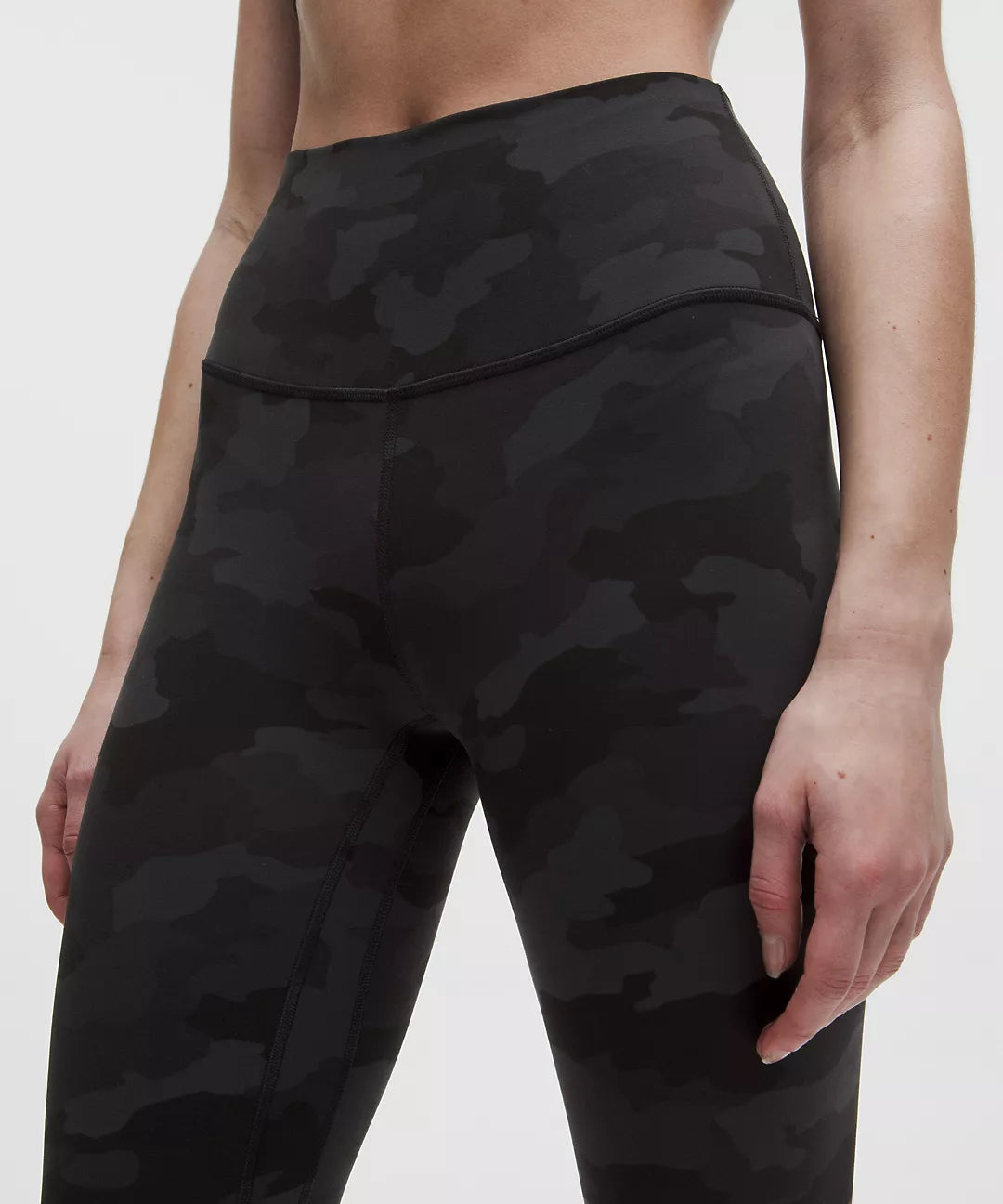 Lululemon - Align High Rise Crop 17,23