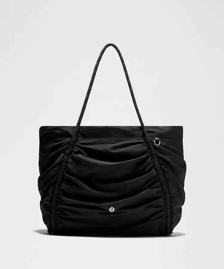 Lululemon - Ruched Tote Bag 24L