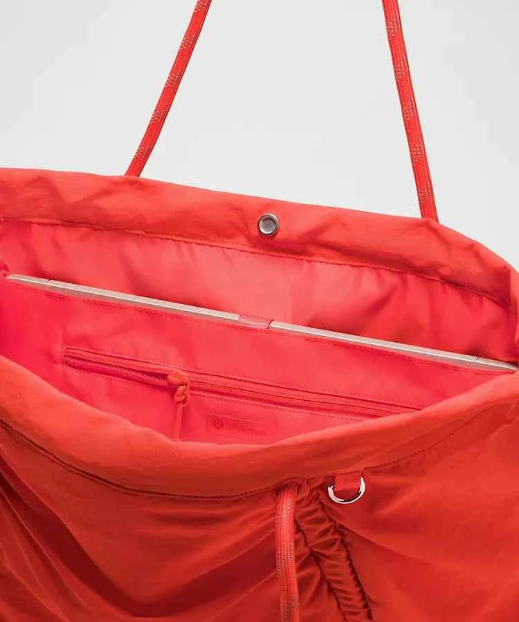 Lululemon - Ruched Tote Bag 24L