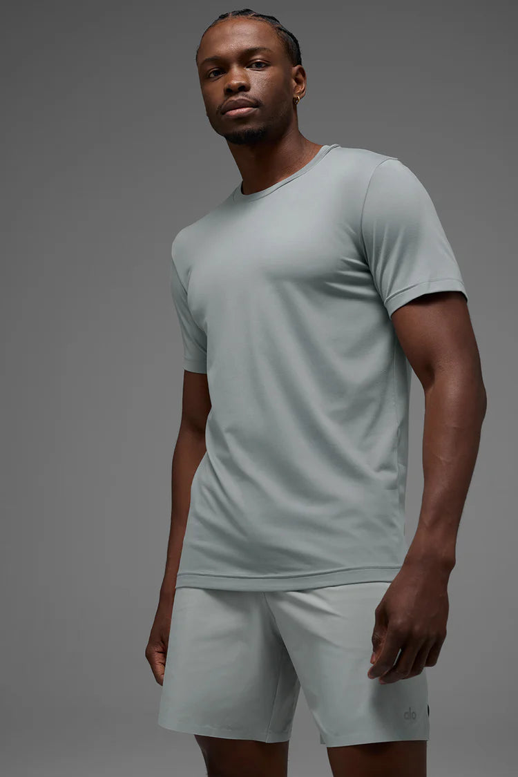 Alo Yoga - Conquer Reform Crewneck Short Sleeve