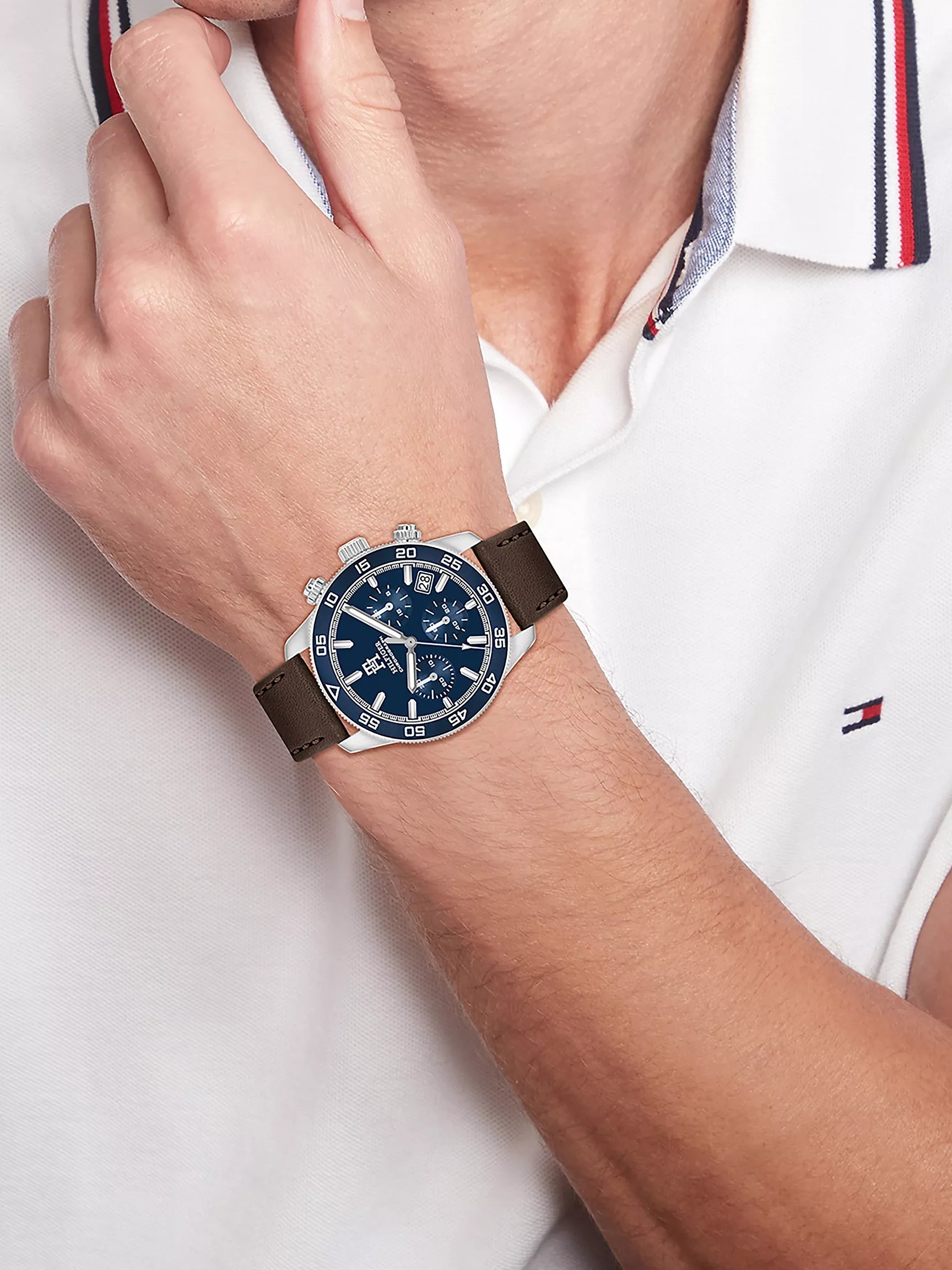 41MM TH85 Leather Band Chronograph Watch