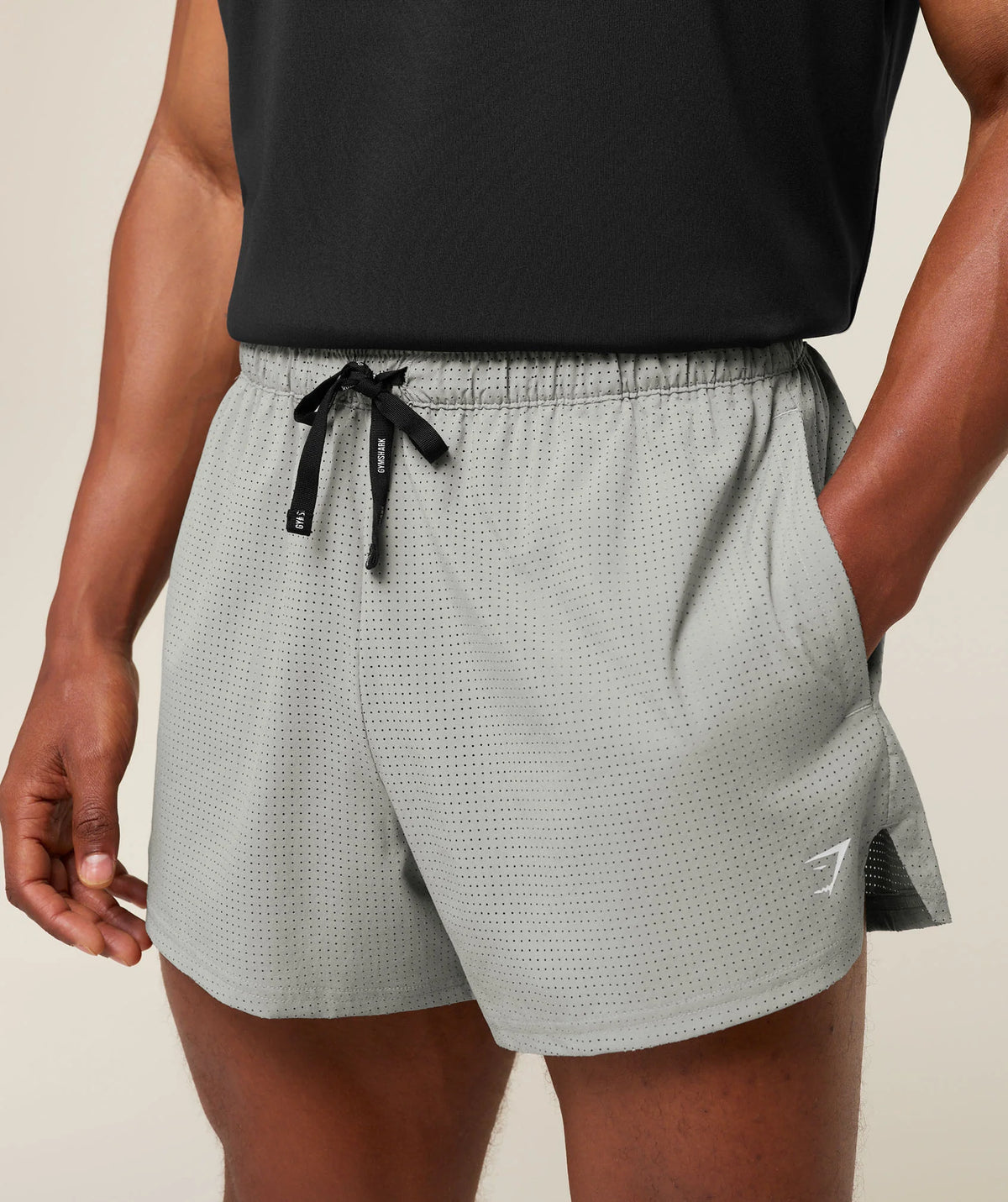 GYMSHARK - Train 4" Shorts