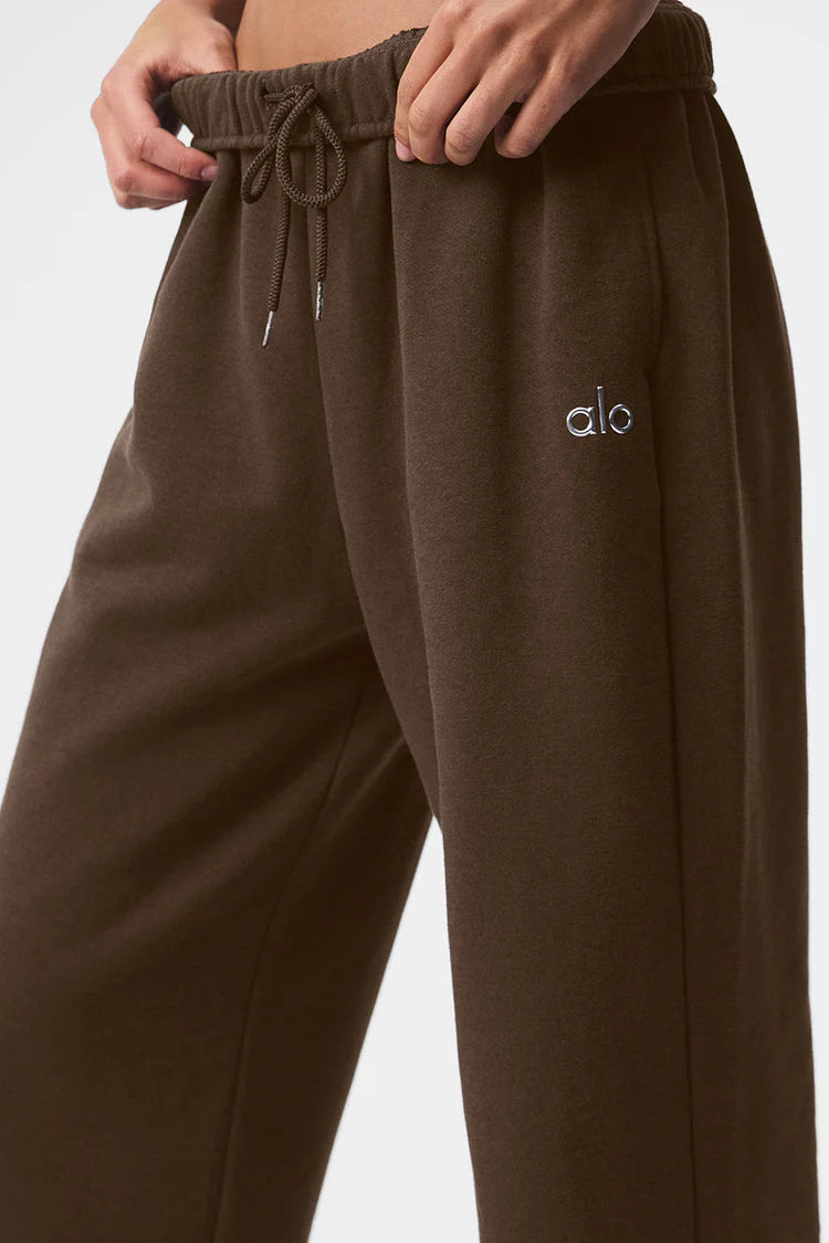 Alo Yoga - Accolade Straight Leg Sweatpant