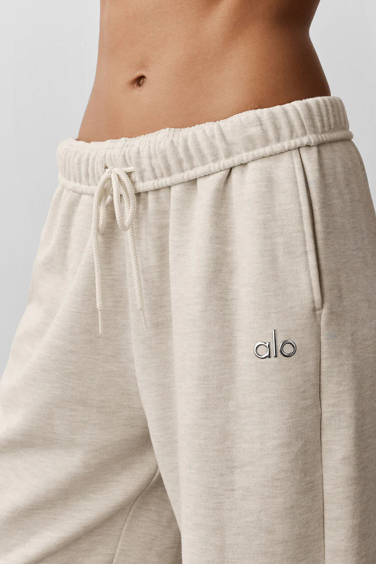 Alo Yoga - Accolade Straight Leg Sweatpant