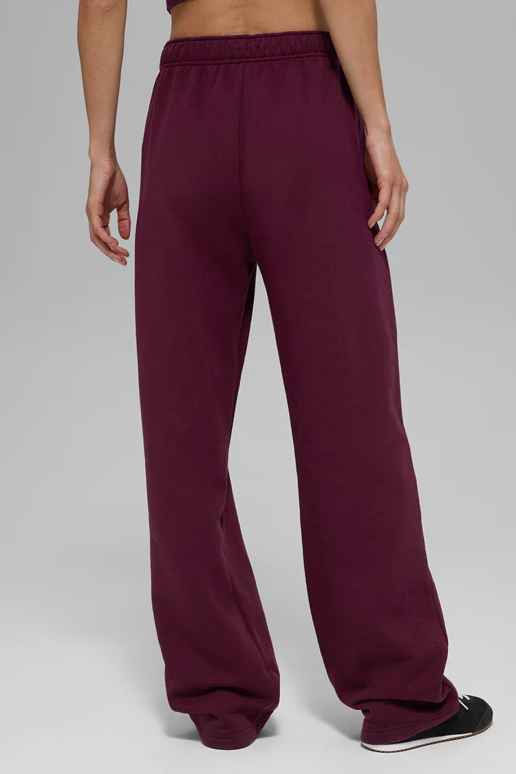 Alo Yoga - Accolade Straight Leg Sweatpant