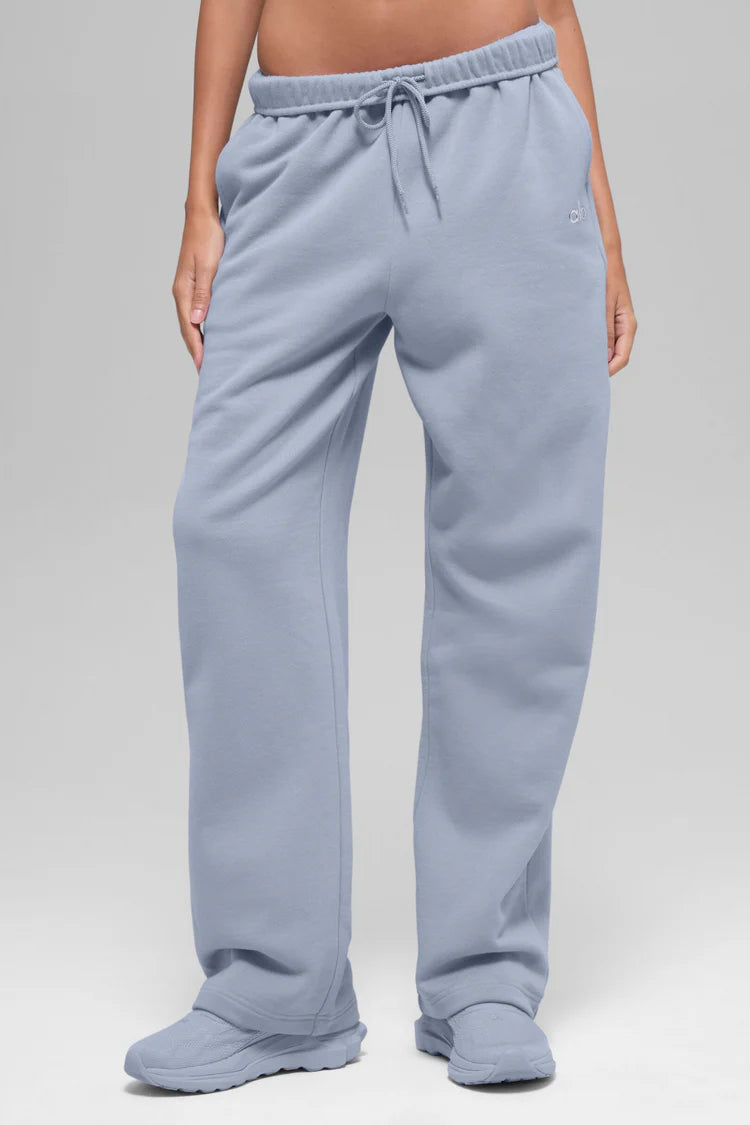 Alo Yoga - Accolade Straight Leg Sweatpant